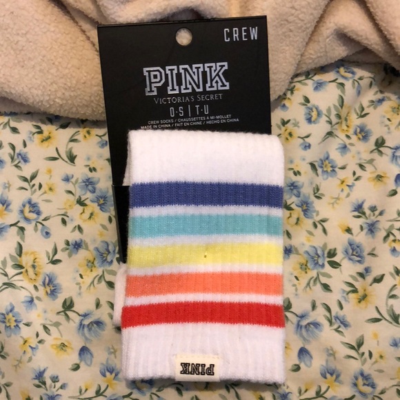 Pink crew socks - Picture 1 of 2